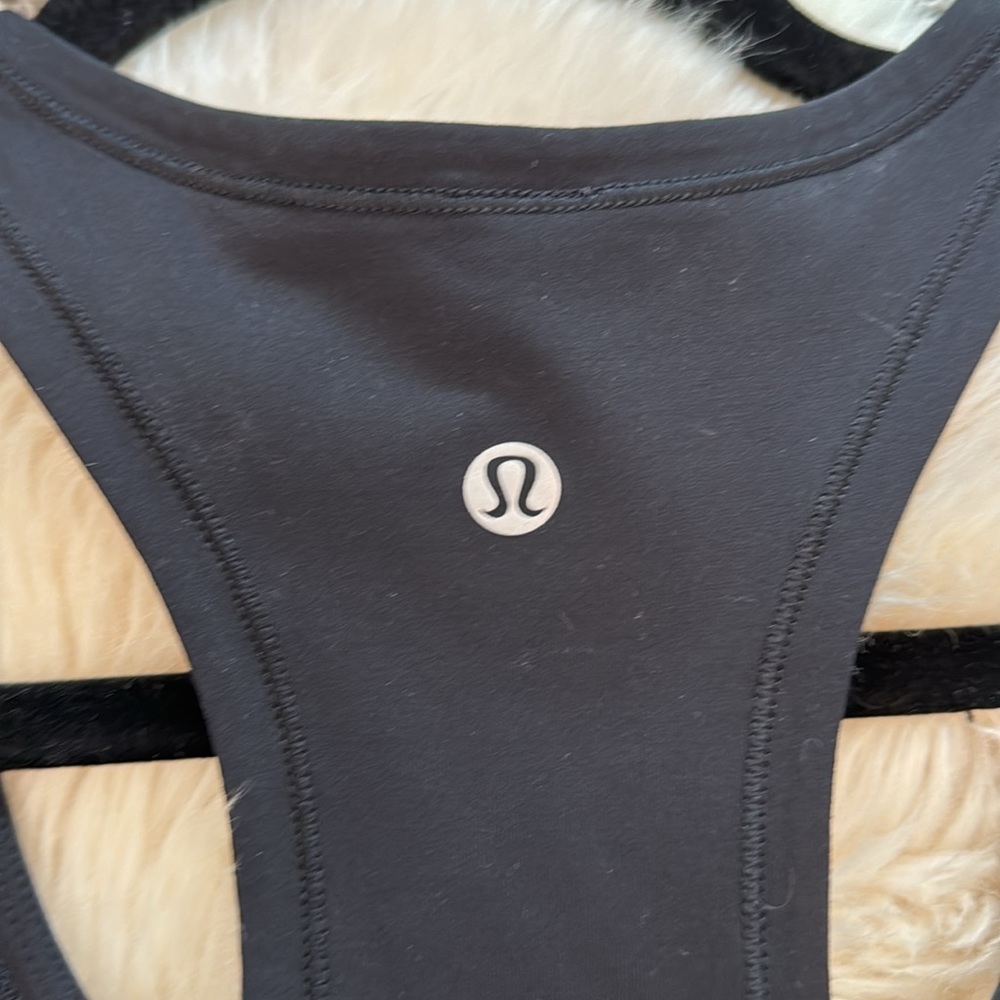 Lululemon Tank - Picture 4 of 4